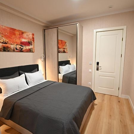 Hotel Well Inn Тбилиси Екстериор снимка