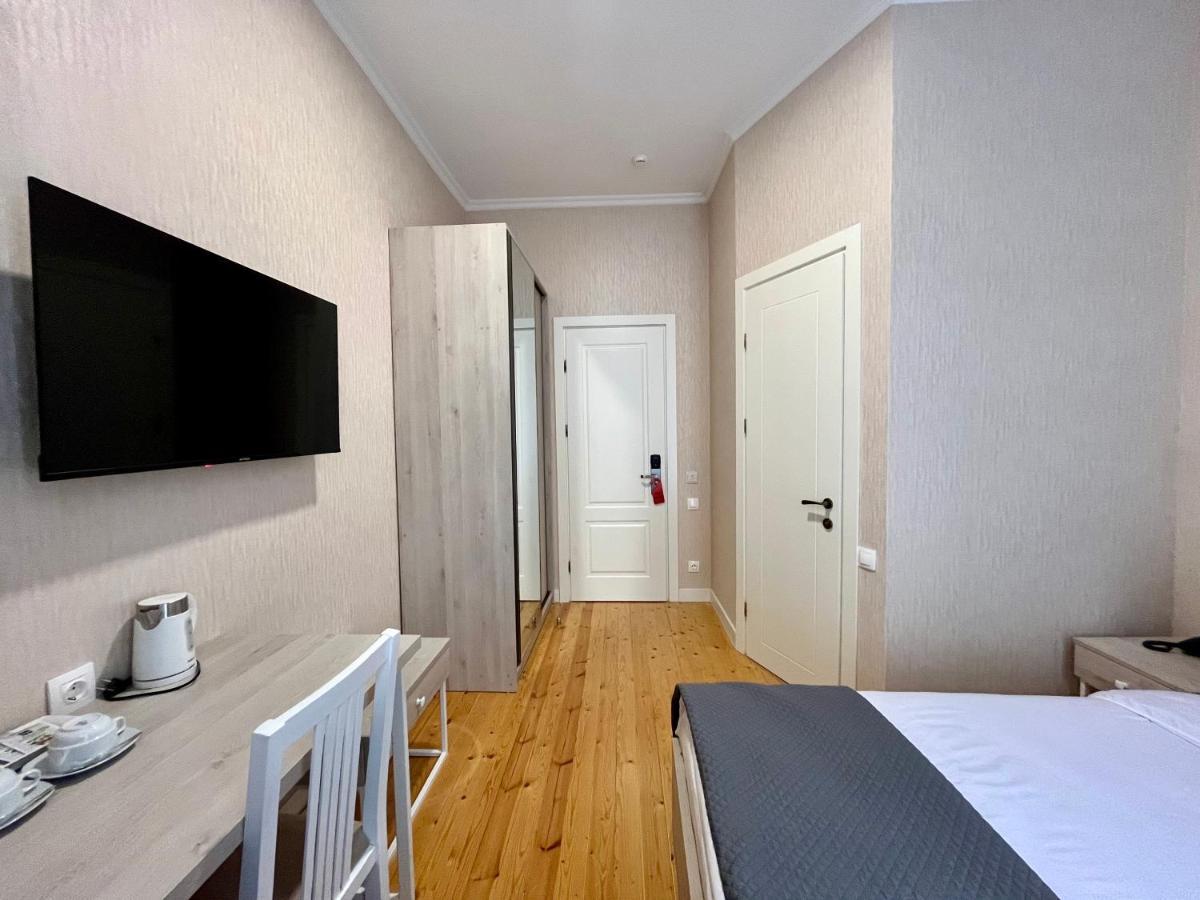 Hotel Well Inn Тбилиси Екстериор снимка