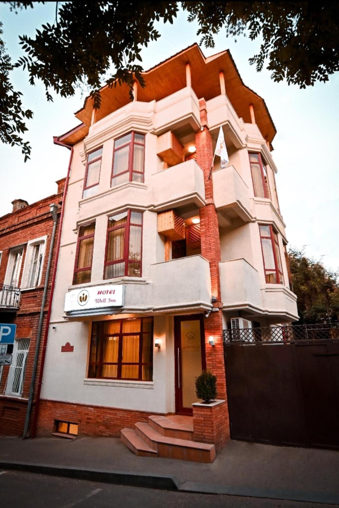 Hotel Well Inn Тбилиси Екстериор снимка