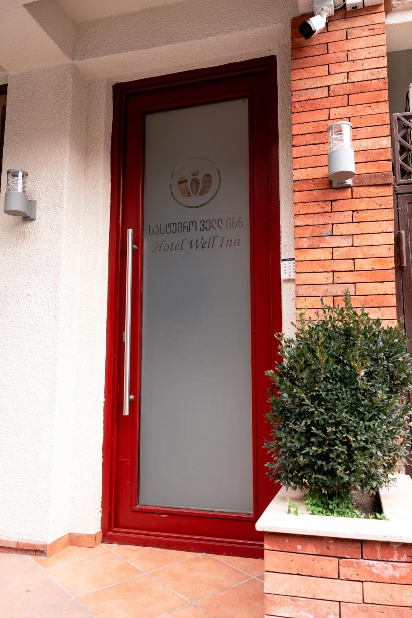 Hotel Well Inn Тбилиси Екстериор снимка