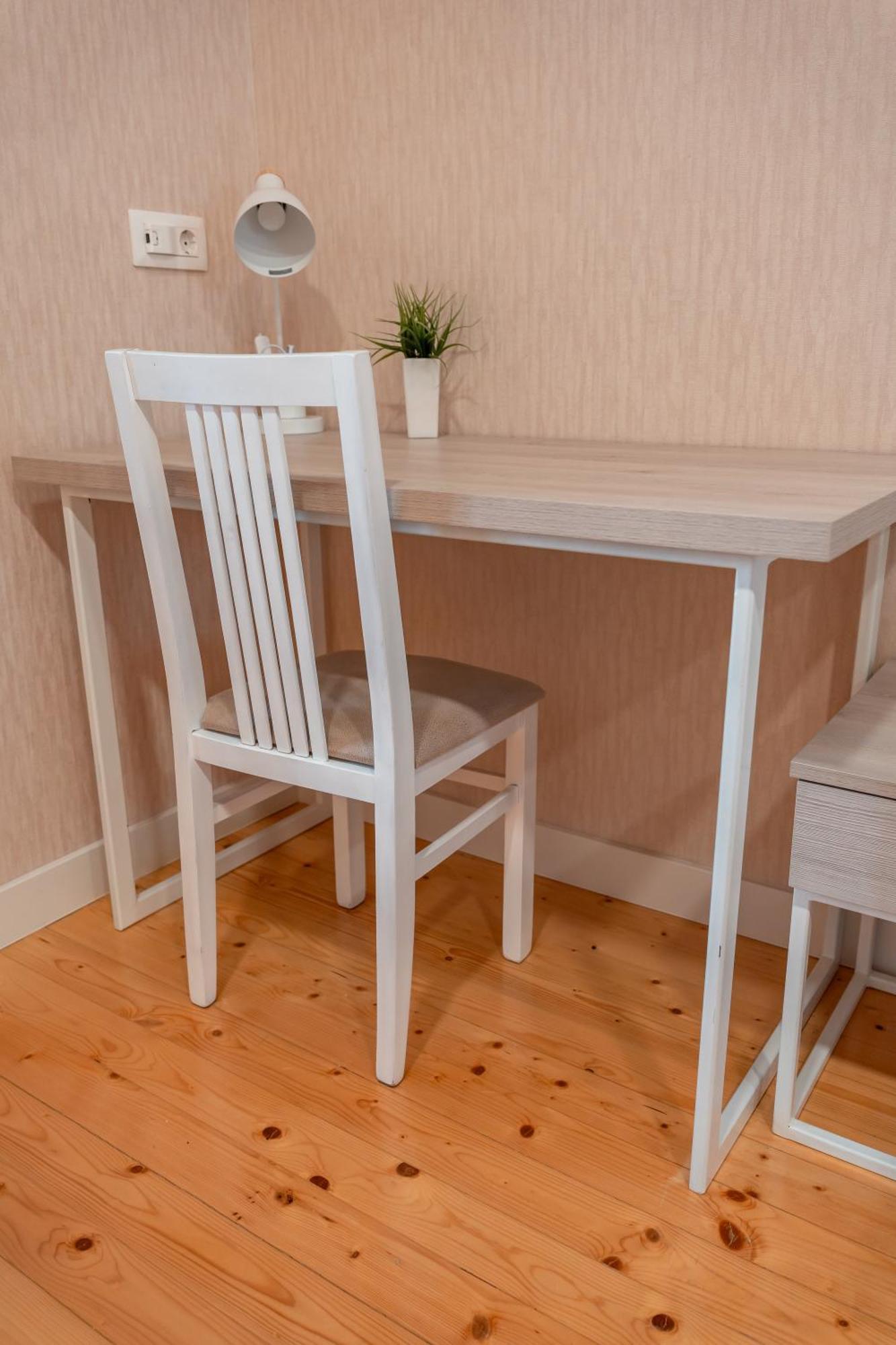 Hotel Well Inn Тбилиси Екстериор снимка